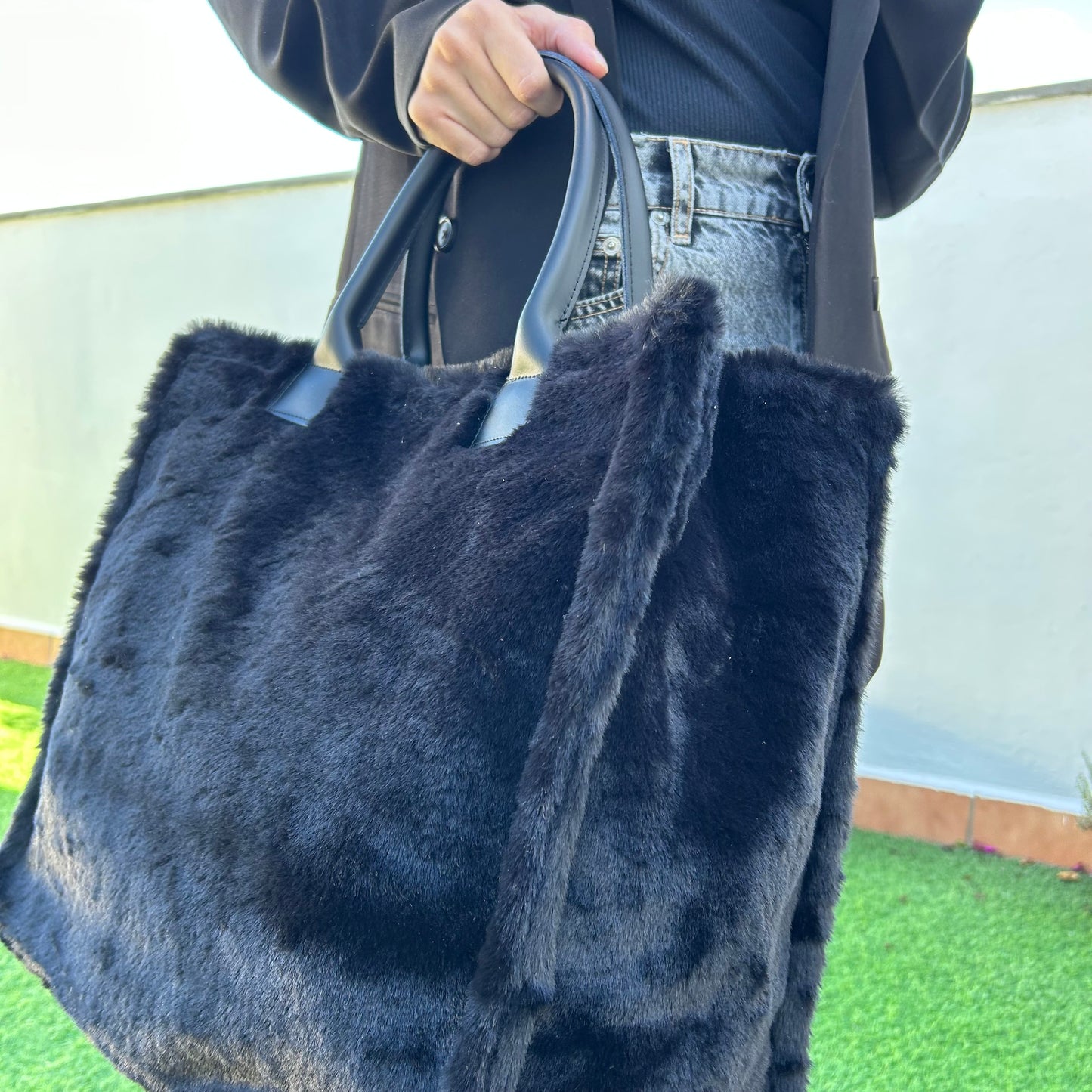 Bolso tote de pelo negro personalizado