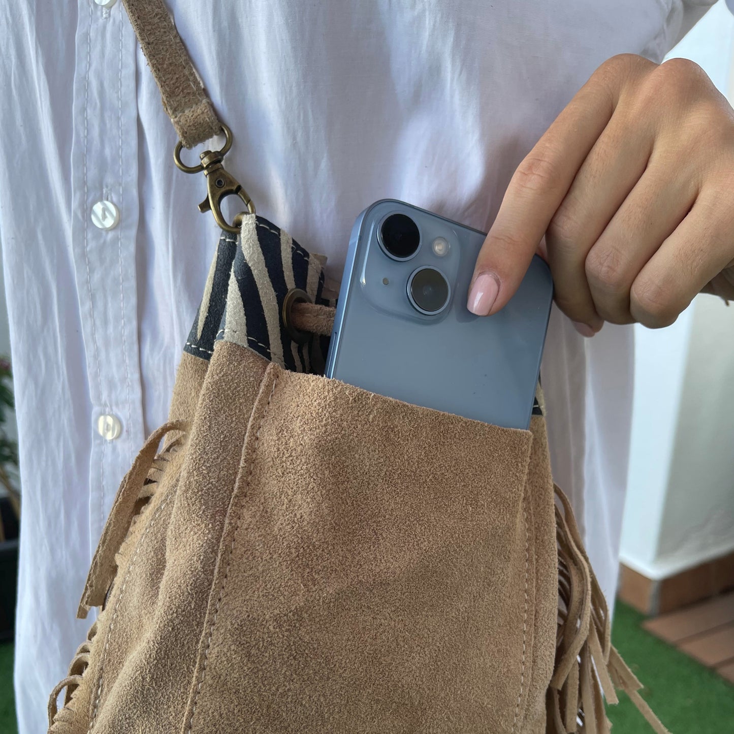 Bolso bombonera beige y cebra con flecos personalizado